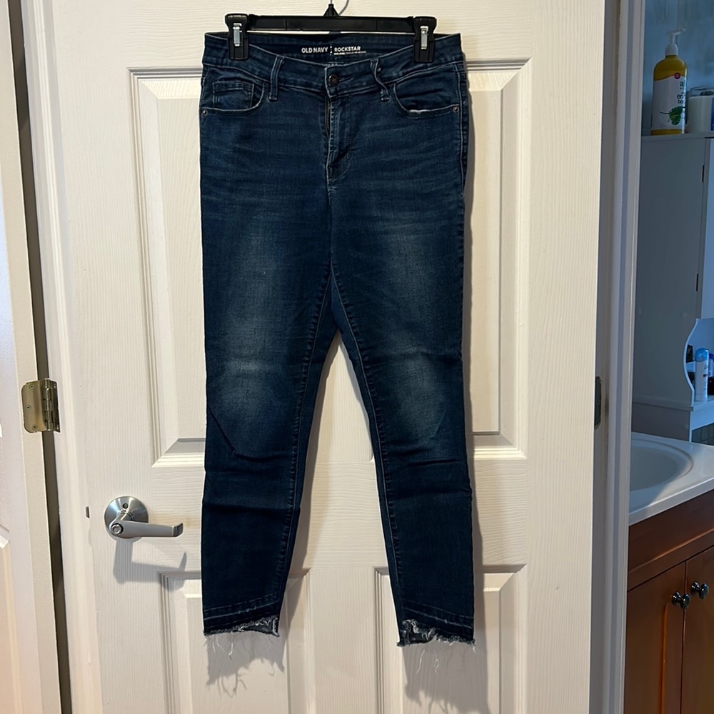 Old Navy skinny cut off jeans mid rise rock star